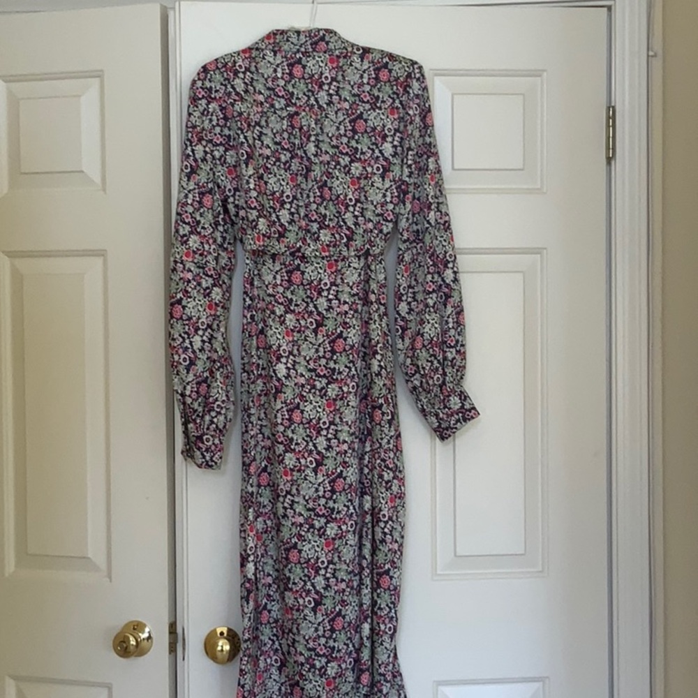 Cinq a Sept (5a7) designer dress flower print in size 10. Only worn once.. - Picture 2 of 8